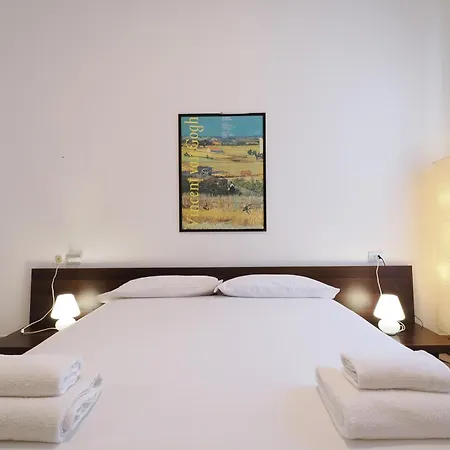 Apartment Mila Via Lecco *